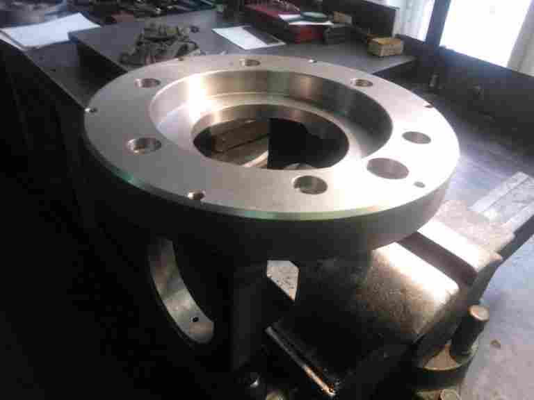 Обработка отверстий